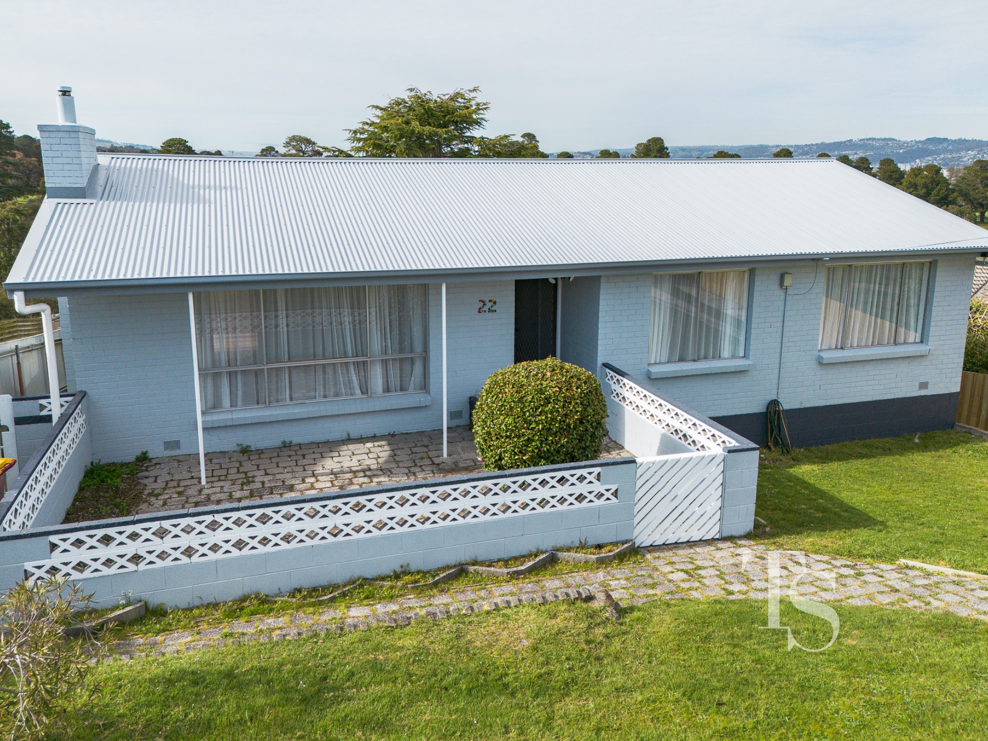 22 Crandon Crescent, Newnham TAS 7248