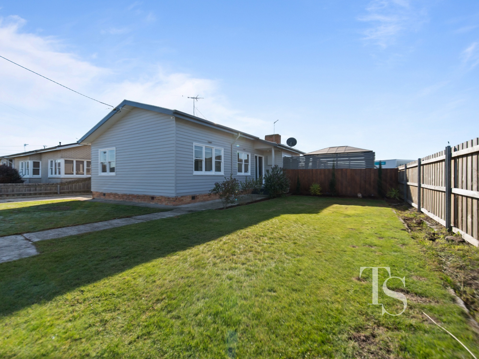 5 Trueman Crescent, Mowbray TAS 7248