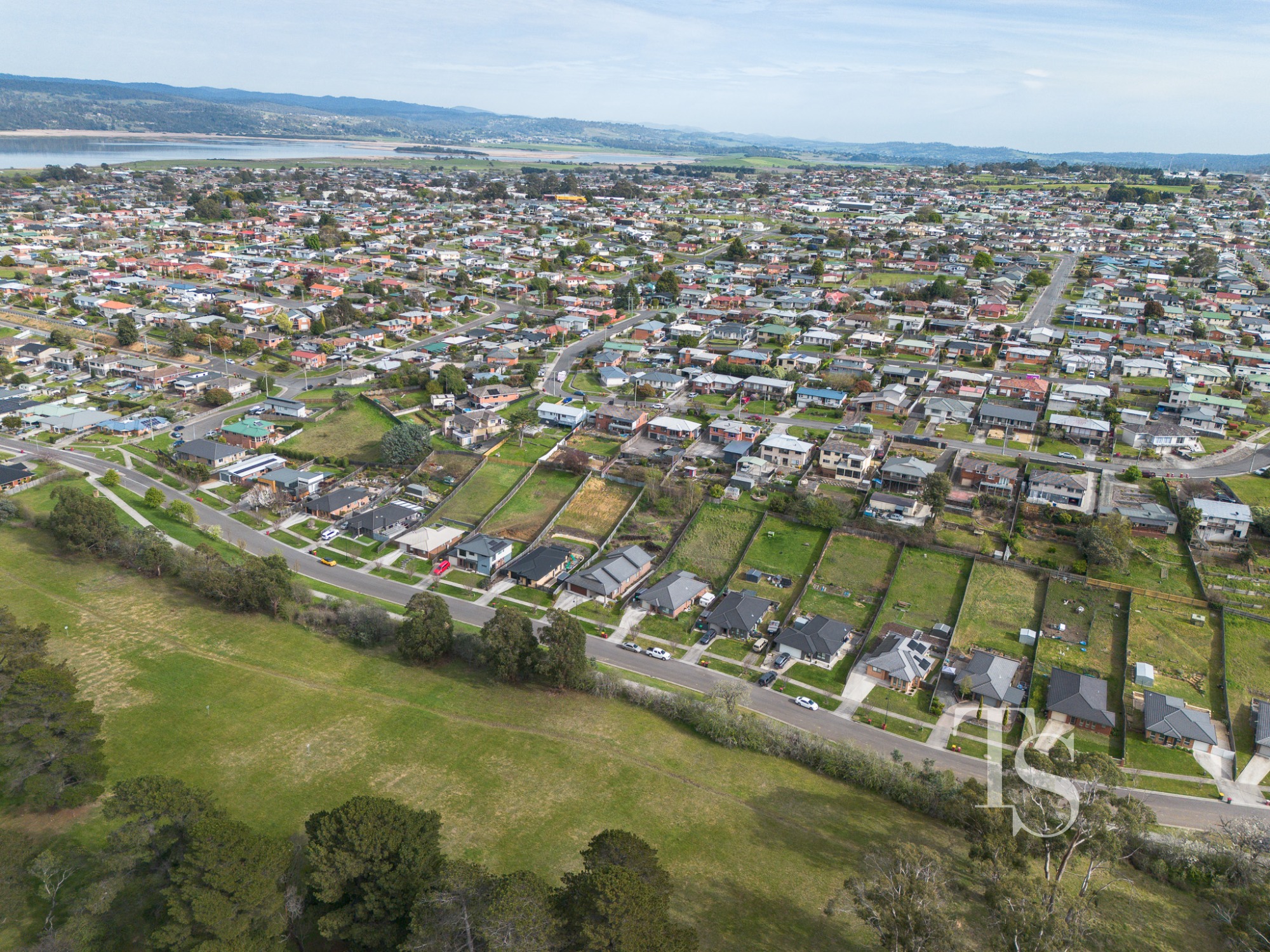 22 Crandon Crescent, Newnham TAS 7248